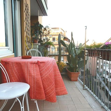 Romulus Rex Roma Exterior foto